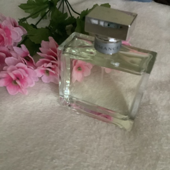 NWOT Ralph Lauren Romance Perfume - Picture 4 of 7